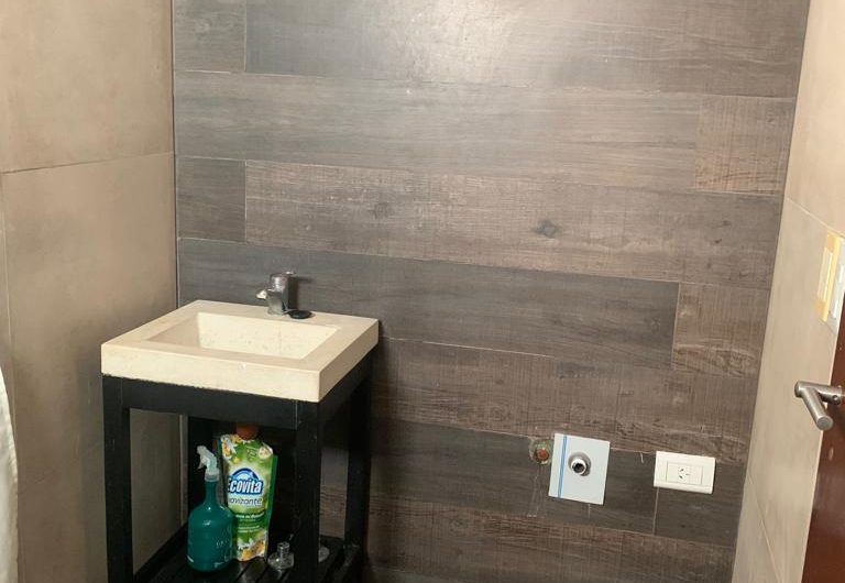 VENTA – MONOAMBIENTE CON BALCÓN – MONTE CASTRO