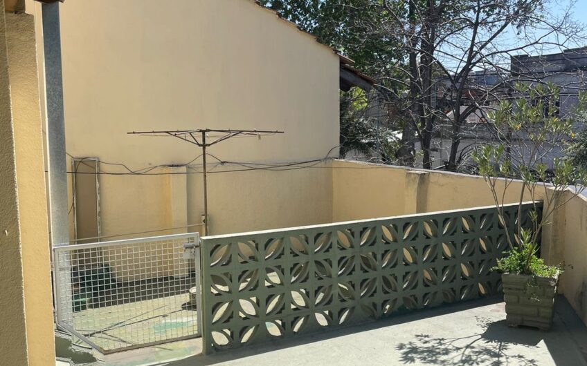 VENTA – CASA 3 AMBIENTES CON TERRAZA – MONTE CASTRO