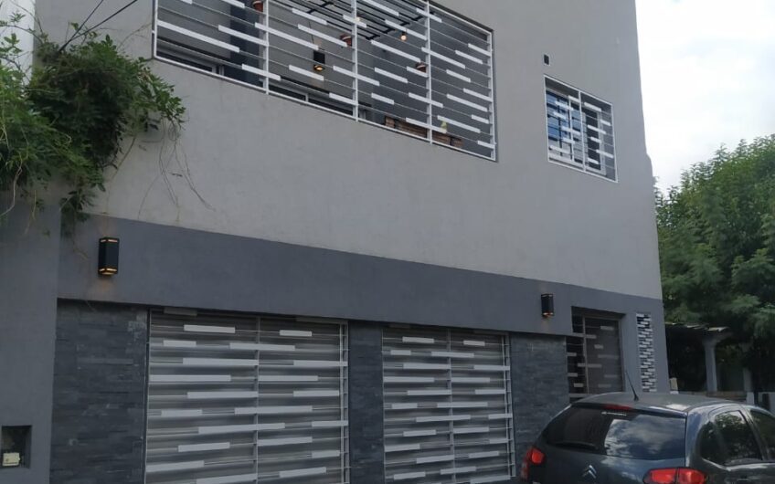 ALQUILER – PH 2 AMBIENTES CON PATIO – MONTE CASTRO