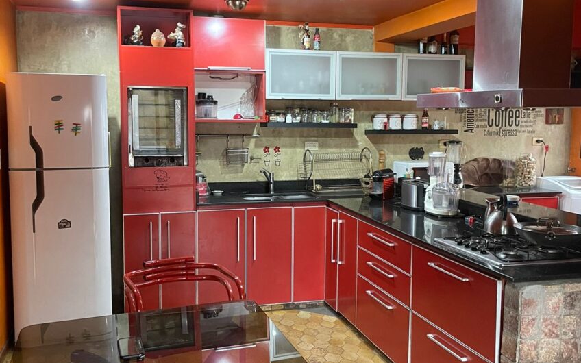 VENTA – CASA 5 AMBIENTES – MONTE CASTRO