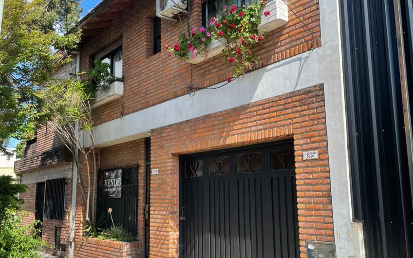 VENTA – CASA 4 AMBIENTES – MONTE CASTRO