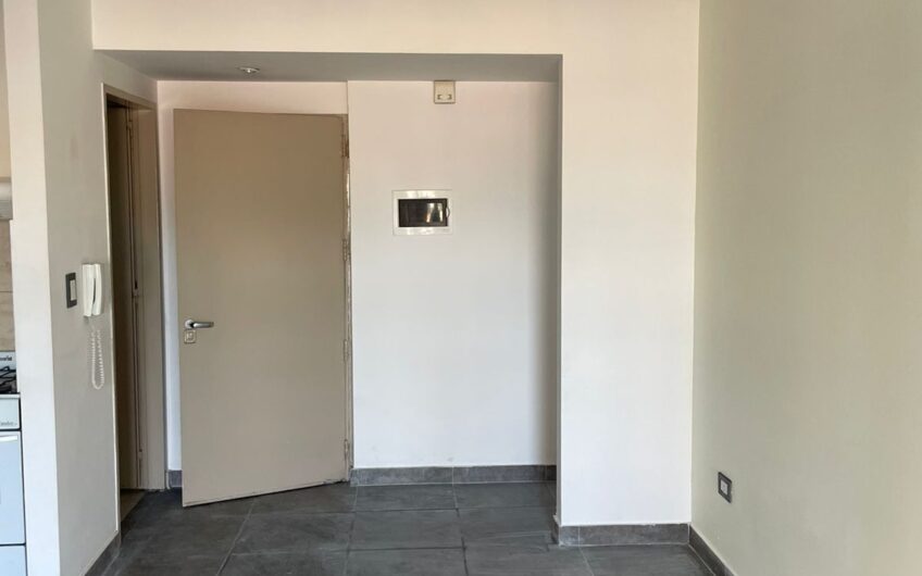 ALQUILER – DEPARTAMENTO 2 AMBIENTES C/ BALCÓN – MONTE CASTRO