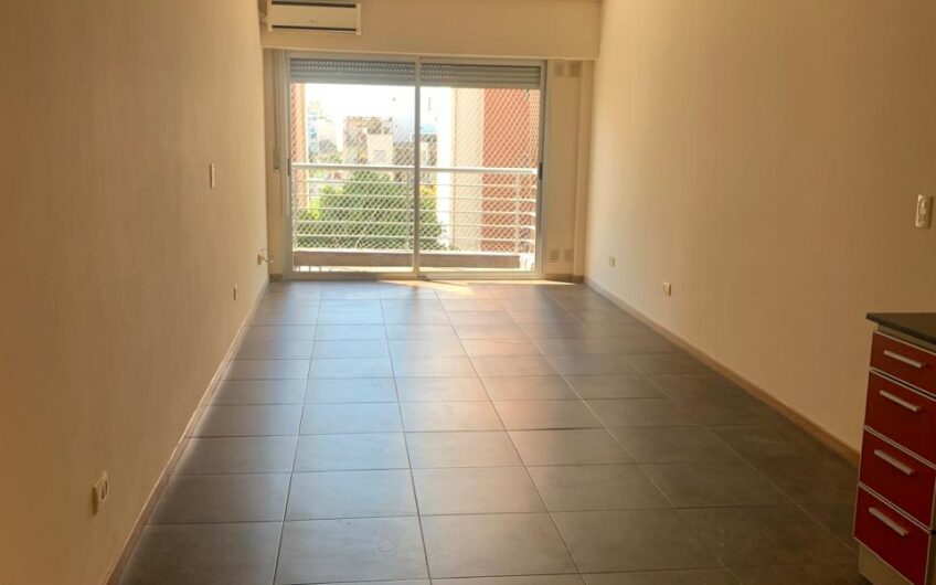 ALQUILER – DEPARTAMENTO MONOAMBIENTE CON BALCÓN – CABALLITO