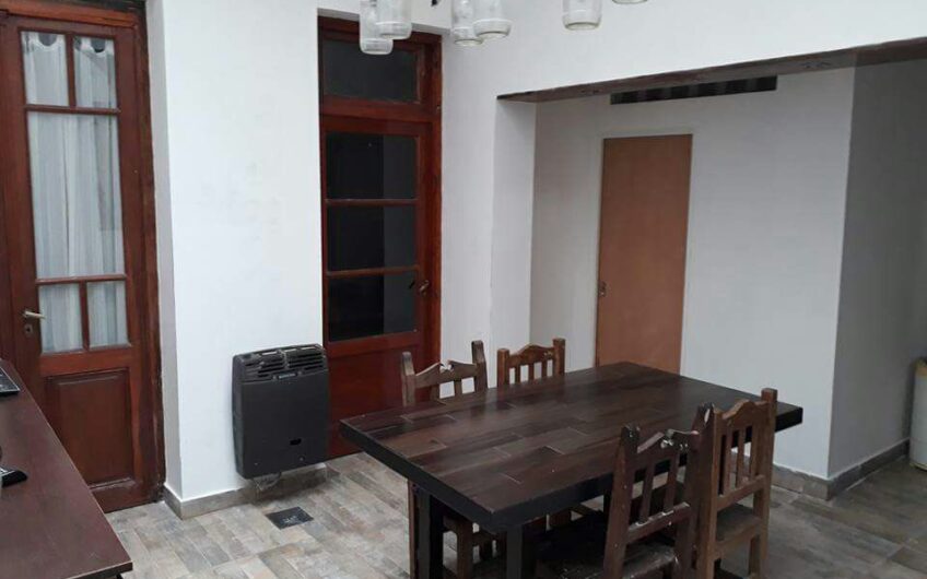 ALQUILER – PH 4 AMBIENTES, TERRAZA – MONTE CASTRO