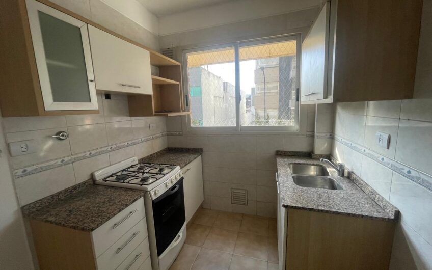 VENTA – DTO DE 3 AMBIENTES C PILETA, COCHERA Y BAULERA – CABALLITO