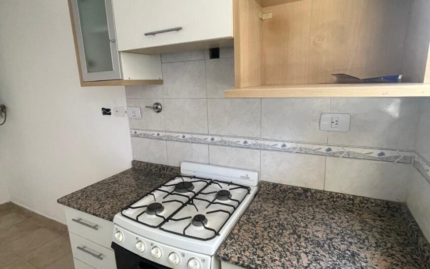VENTA – DTO DE 3 AMBIENTES C PILETA, COCHERA Y BAULERA – CABALLITO