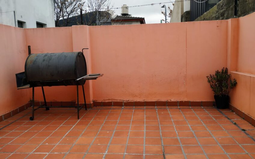 ALQUILER – PH 4 AMBIENTES, TERRAZA – MONTE CASTRO