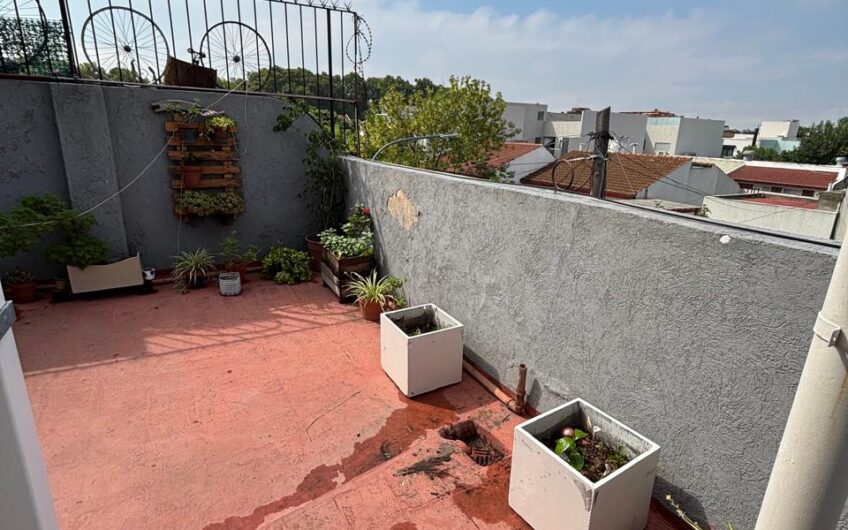 ALQUILER – PH 3 AMBIENTES – VERSALLES.