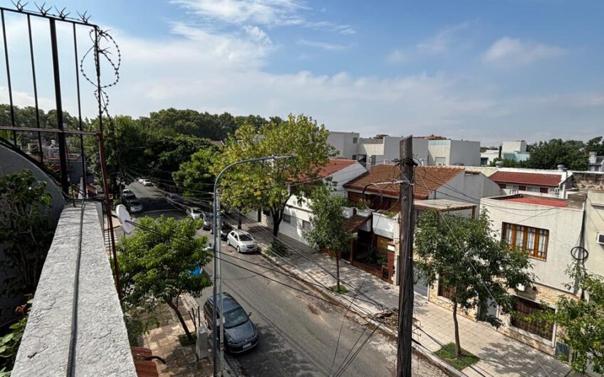 ALQUILER – PH 3 AMBIENTES – VERSALLES.
