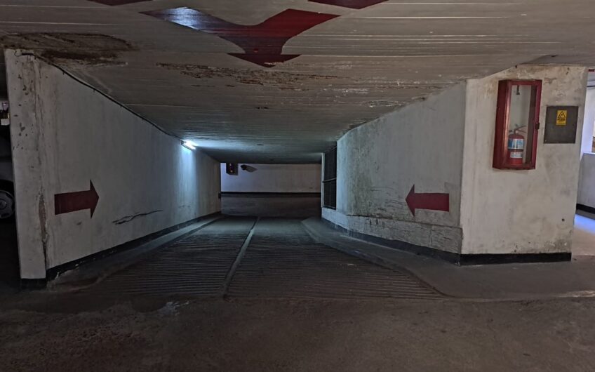 VENTA – COCHERA C/BAÑO Y ASCENSOR – SAN NICOLAS
