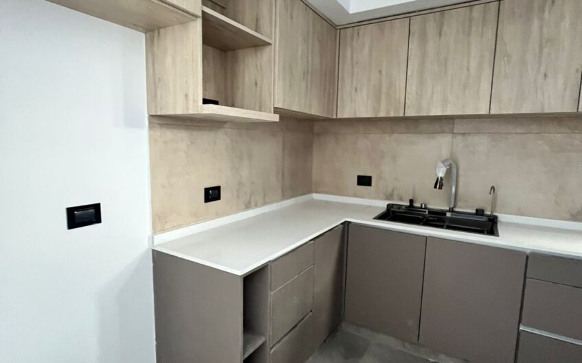 ALQUILER – DEPTO 3 AMBIENTES AL FRENTE CON BALCON – VILLA LURO