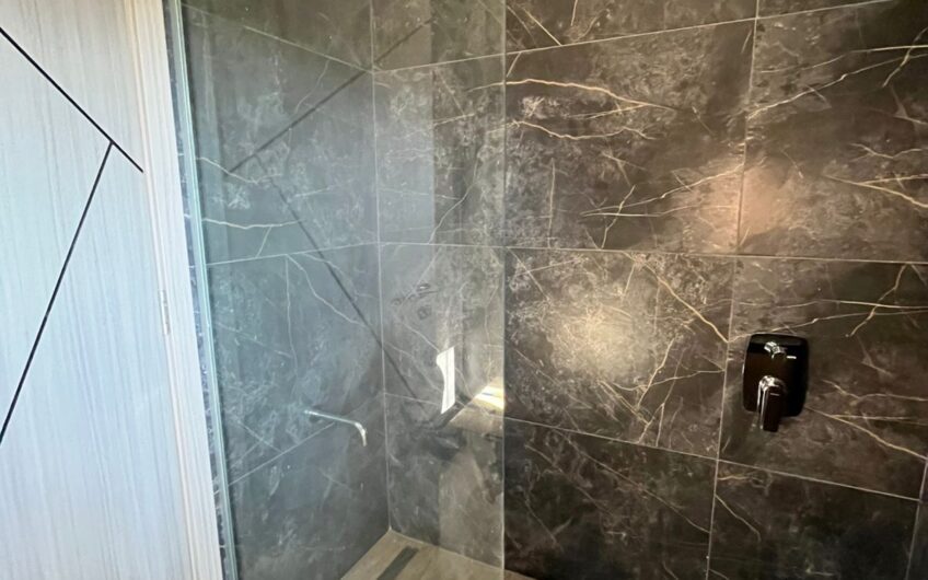 ALQUILER – DEPTO 3 AMBIENTES AL FRENTE CON BALCON – VILLA LURO