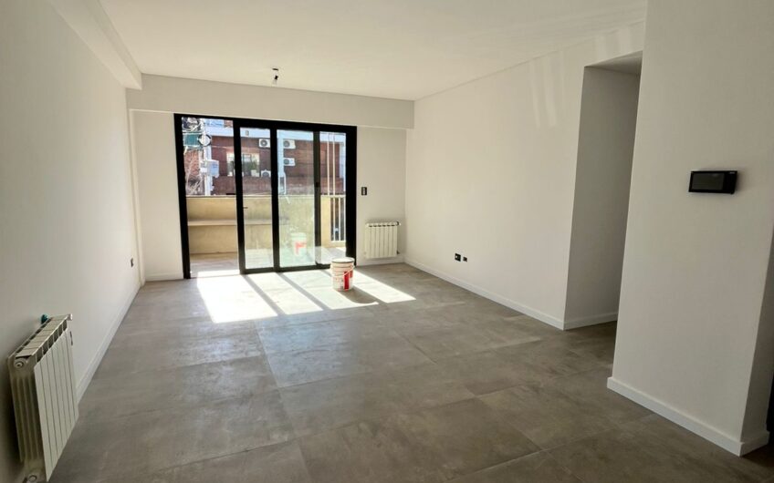 ALQUILER – DEPTO 3 AMBIENTES AL FRENTE CON BALCON – VILLA LURO