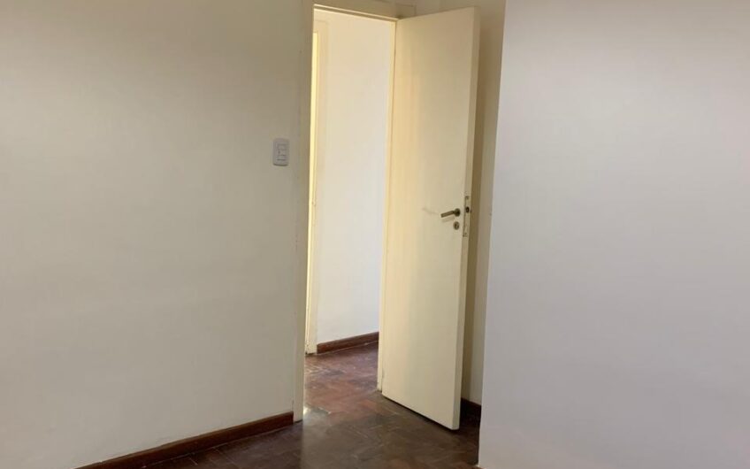 ALQUILER – PH TIPO CASA 3 AMBIENTES – VILLA TESEI.