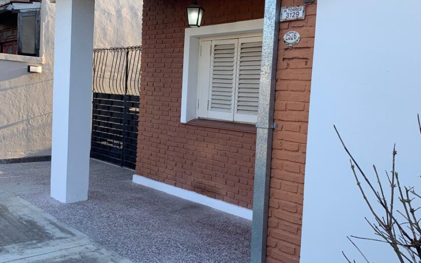 ALQUILER – PH TIPO CASA 3 AMBIENTES – VILLA TESEI.