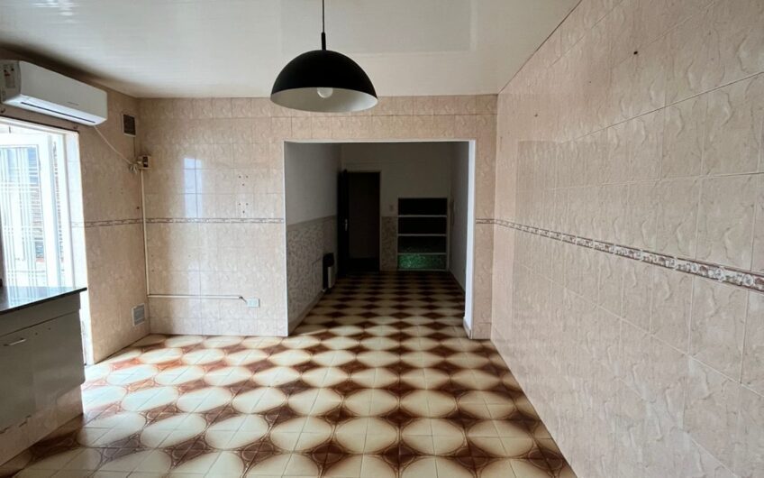ALQUILER – PH 4 AMBIENTES C/TERRAZA Y BALCÓN – VILLA LURO