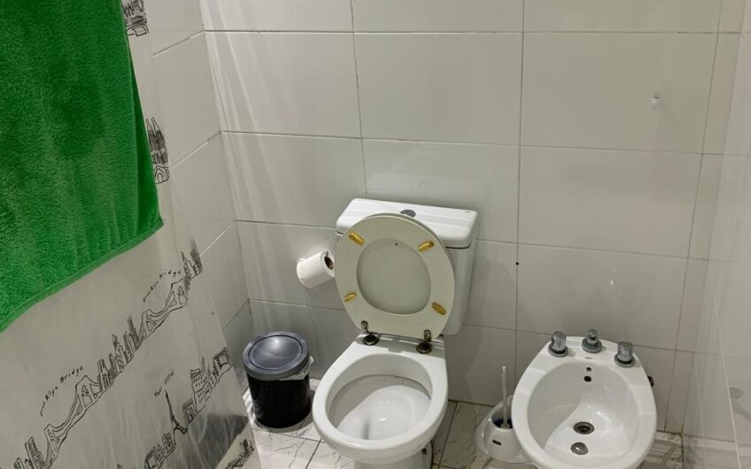 VENTA-PH 2 AMBIENTES CON PATIO-MONTE CASTRO